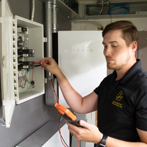 devin Solar Service