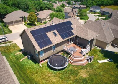 9.045 kW Residential Maxeon Solar Installation in Blue Springs, Missouri